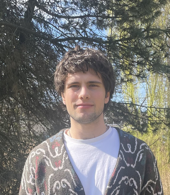 student assistant Elia Tagnani on TU campus